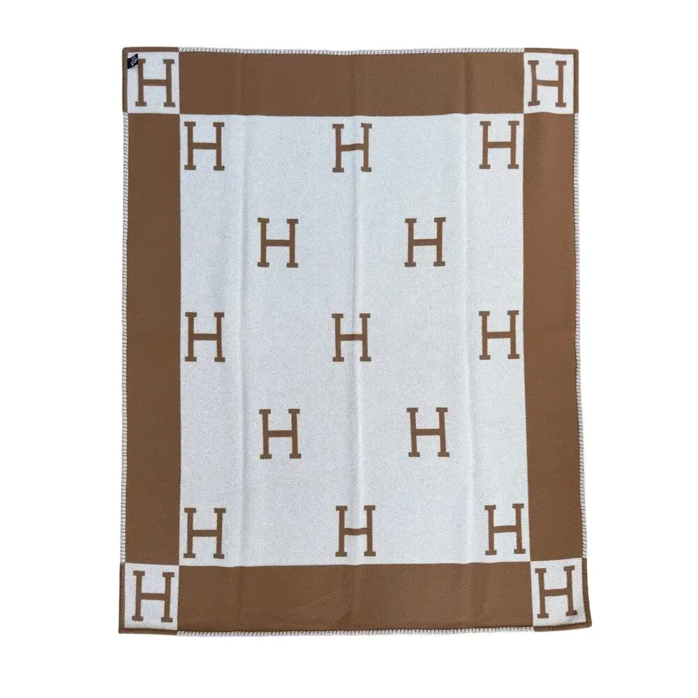 HERMÈS retail $2